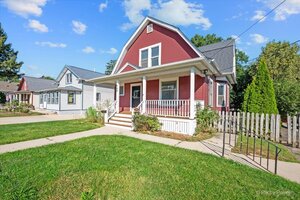 Photo of 468 Locust Street Elgin IL 60123