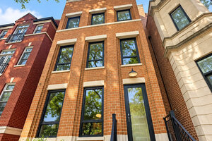 Photo of 1834 N Hudson Avenue Chicago IL 60614 Unit 2