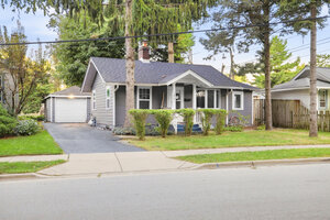 Photo of 1401 Sherwood Avenue Elgin IL 60120
