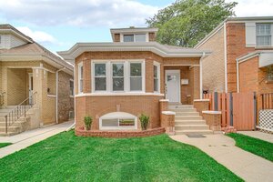 Photo of 3048 N Marmora Avenue Chicago IL 60634