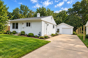 Photo of 63 Sparrow Road Carpentersville IL 60110