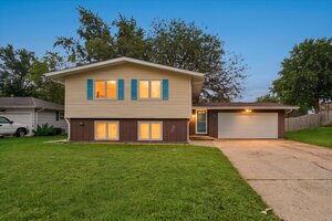 Photo of 814 Pinecrest Drive Rantoul IL 61866