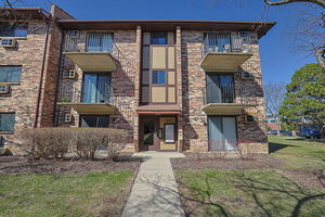 Photo of 230 Klein Creek Court Carol Stream IL 60188