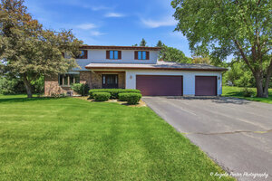 Photo of 2720 N Patricia Lane Mchenry IL 60051