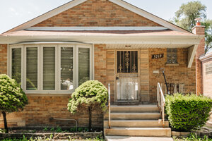 Photo of 3719 W 81st Place Chicago IL 60652