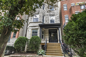 Photo of 847 W Roscoe Street Chicago IL 60657 Unit 1