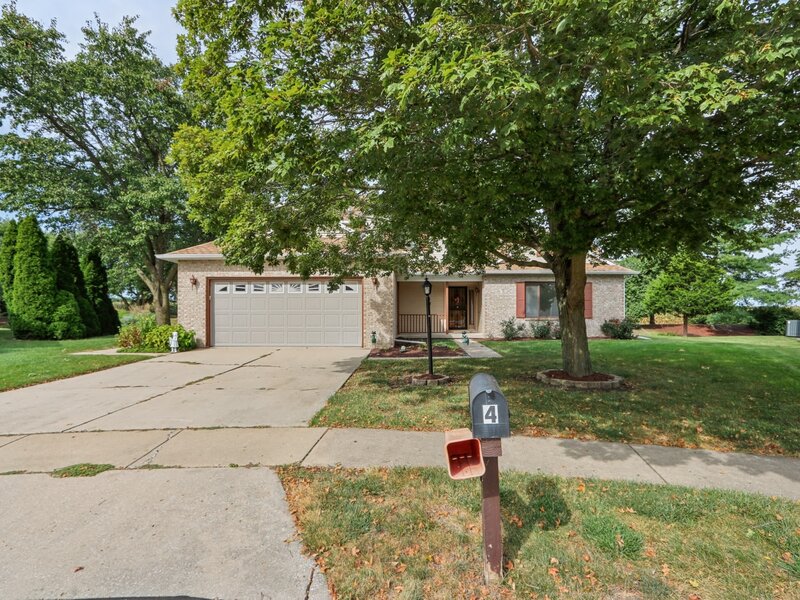 4 Redwing Court Savoy IL 61874