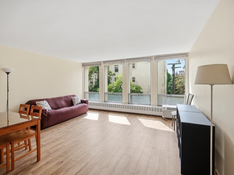 1400 E 55th Place Chicago IL 60637