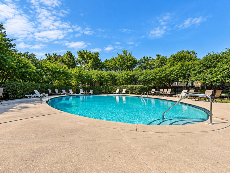 1400 E 55th Place Chicago IL 60637