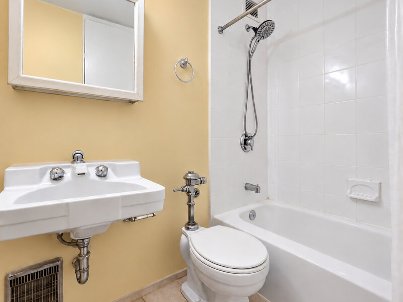 1400 E 55th Place Chicago IL 60637