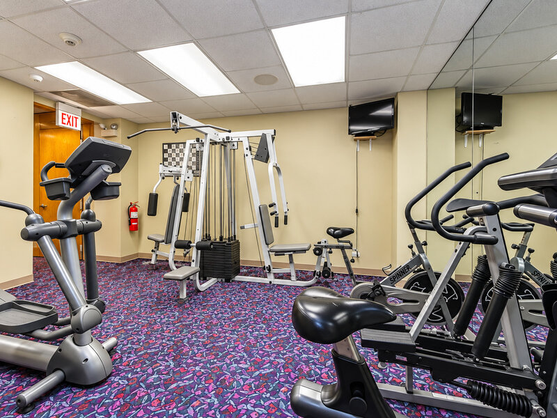 1400 E 55th Place Chicago IL 60637
