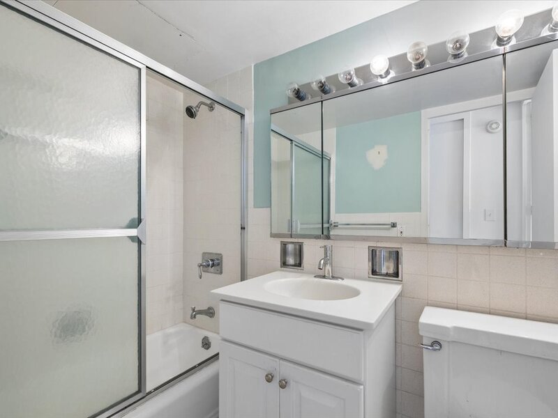 1440 N Lake Shore Drive Chicago IL 60610