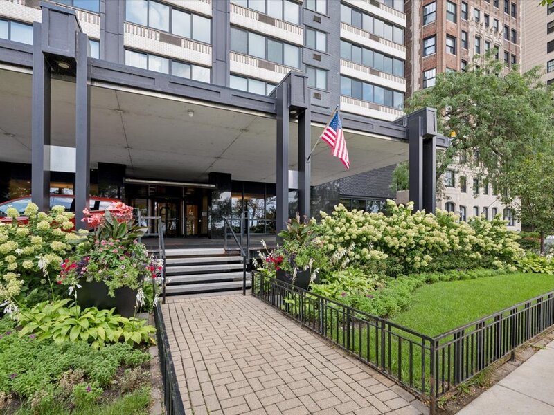 1440 N Lake Shore Drive Chicago IL 60610