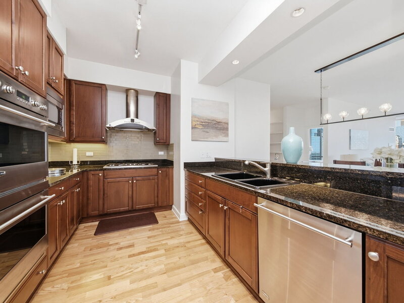 1201 S Prairie Avenue Chicago IL 60605