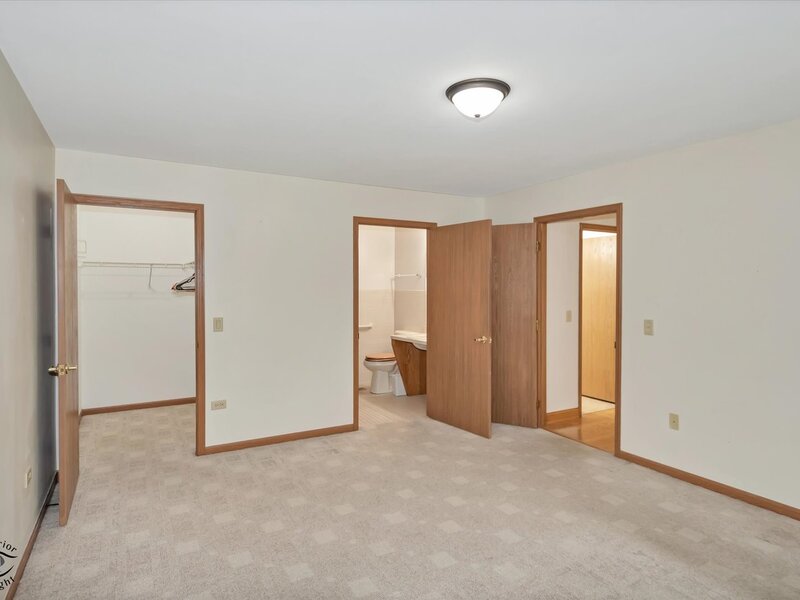 2680 Crescenzo Drive Joliet IL 60436