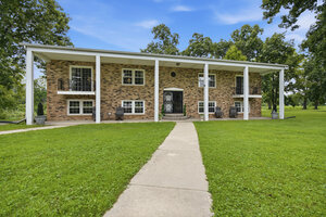 Photo of 1360 East Road Heyworth IL 61745