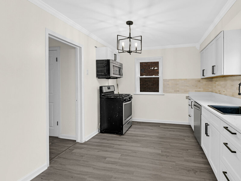 10048 S Rhodes Avenue Chicago IL 60628