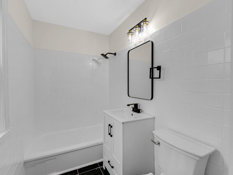 10048 S Rhodes Avenue Chicago IL 60628