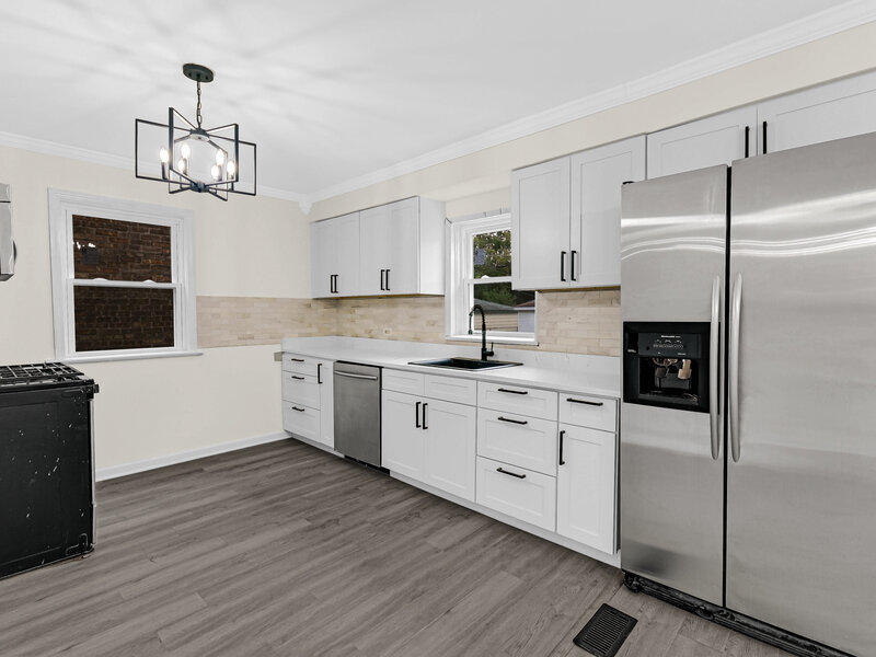 10048 S Rhodes Avenue Chicago IL 60628