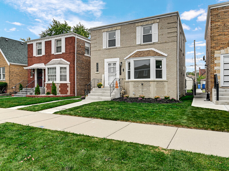 10048 S Rhodes Avenue Chicago IL 60628