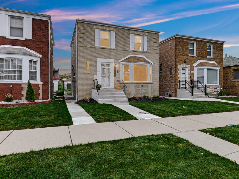 10048 S Rhodes Avenue Chicago IL 60628