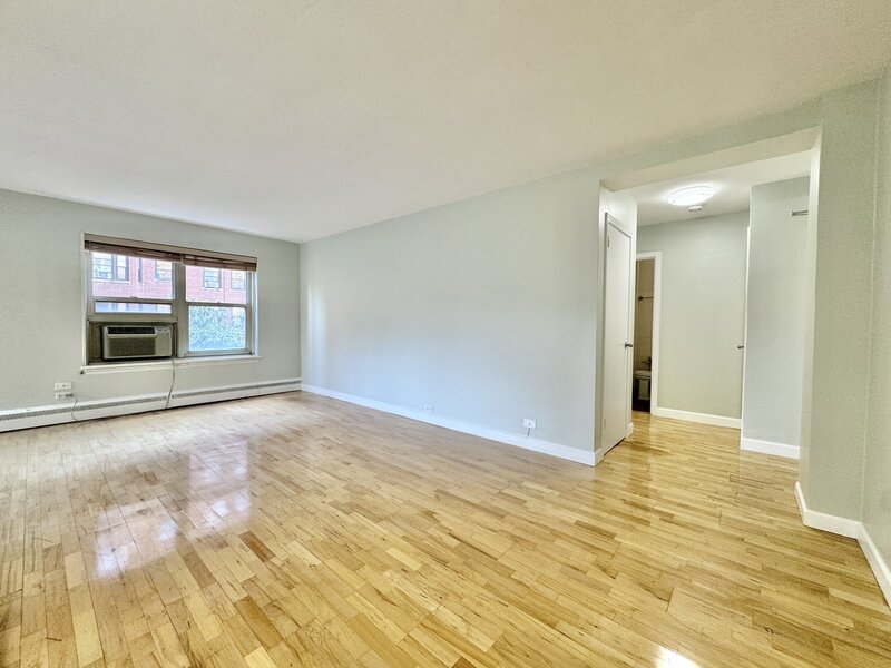 4920 N Marine Drive Chicago IL 60640