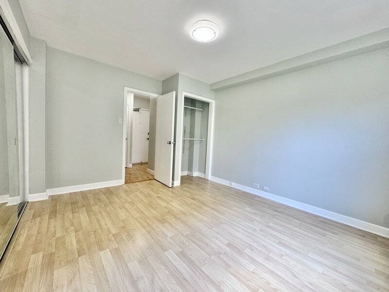 4920 N Marine Drive Chicago IL 60640