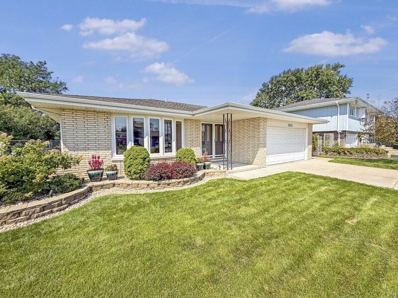 10614 84th Avenue Palos Hills IL 60465