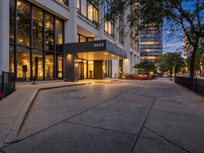 5445 N Sheridan Road Chicago IL 60640
