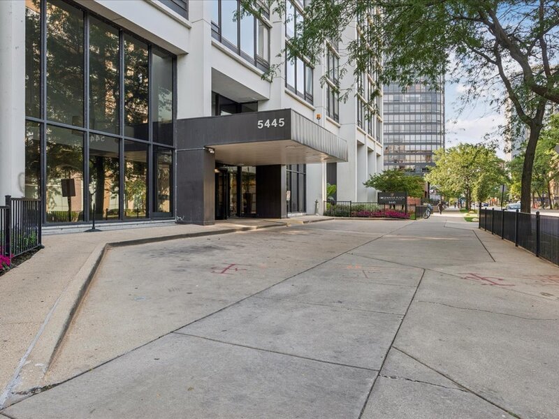 5445 N Sheridan Road Chicago IL 60640