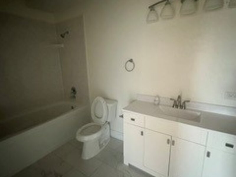 2741 W Congress Parkway Chicago IL 60612