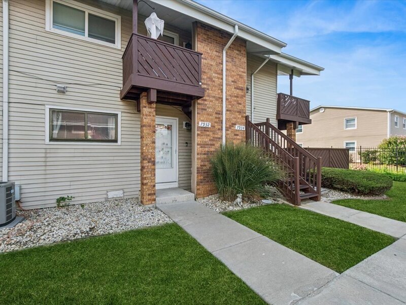 7932 164th Court Tinley Park IL 60477