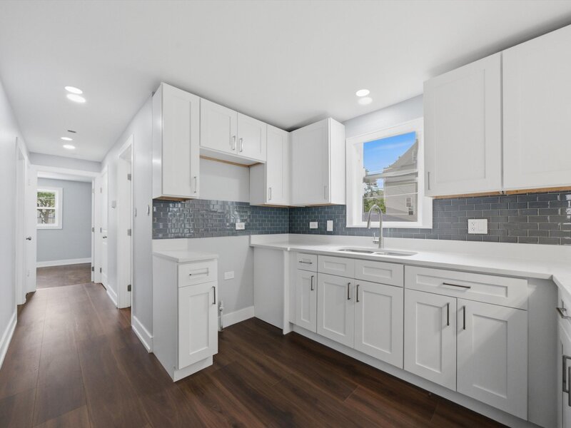 2016 W 52nd Street Chicago IL 60609