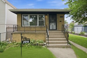 Photo of 2016 W 52nd Street Chicago IL 60609