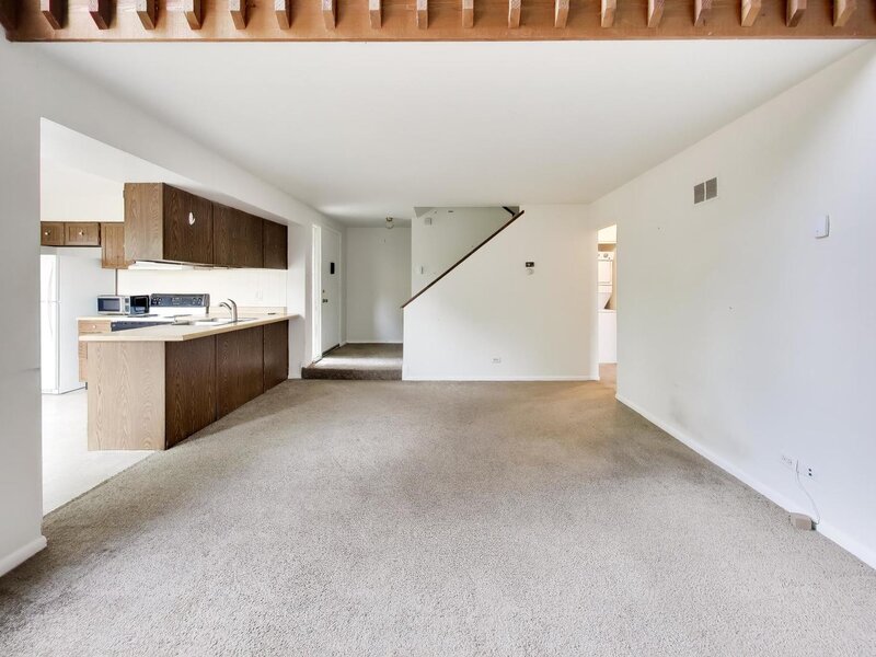 913 Campbell Drive Gurnee IL 60031
