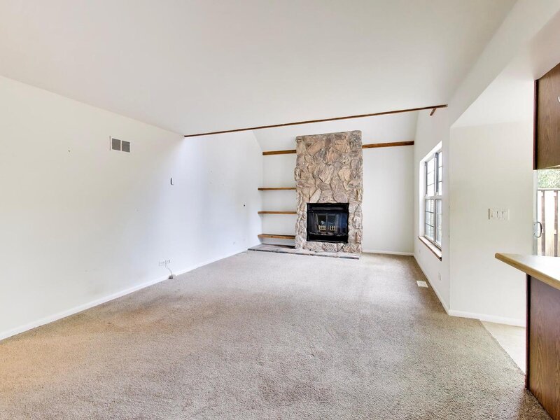 913 Campbell Drive Gurnee IL 60031