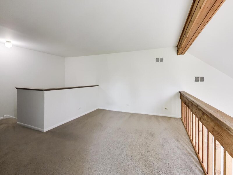 913 Campbell Drive Gurnee IL 60031