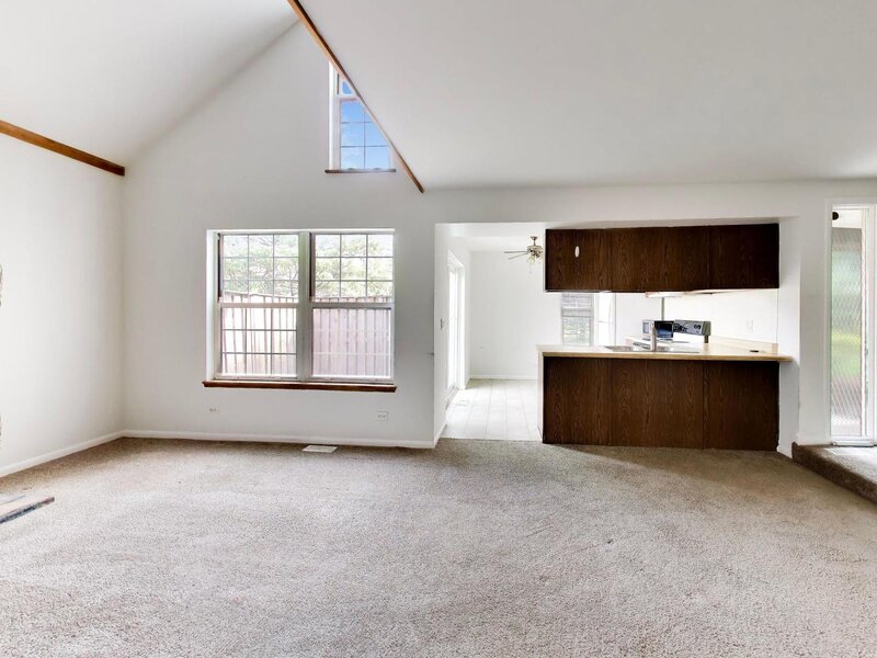 913 Campbell Drive Gurnee IL 60031