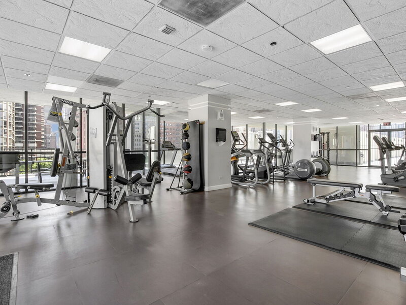 1122 N Clark Street Chicago IL 60610