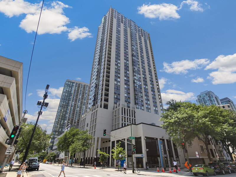 1122 N Clark Street Chicago IL 60610