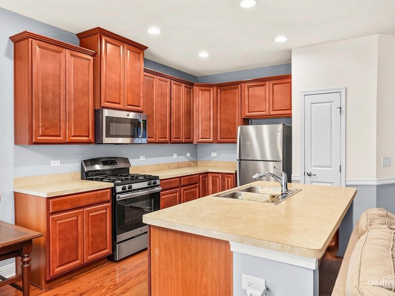 1648 Colchester Lane Aurora IL 60505