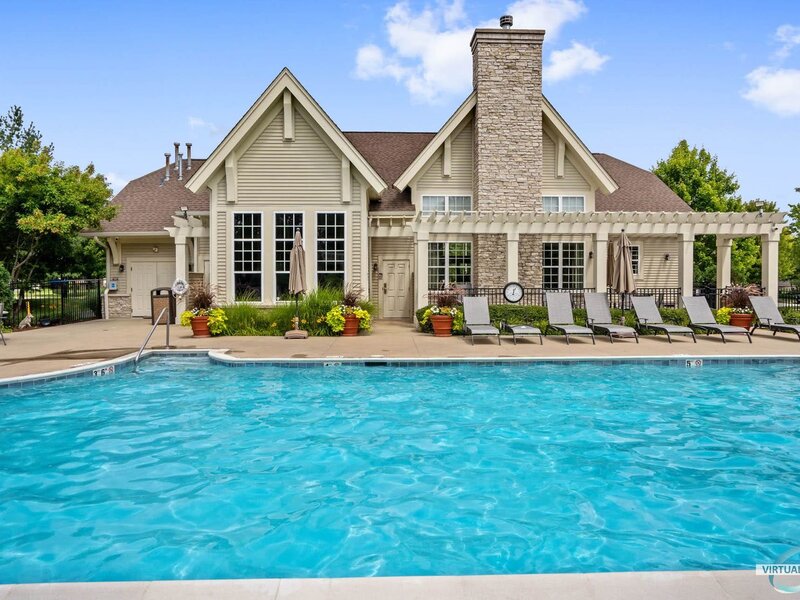 1648 Colchester Lane Aurora IL 60505