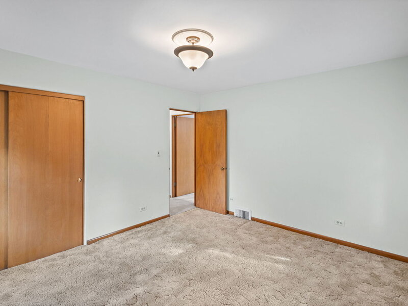 248 E Washington Boulevard Lombard IL 60148