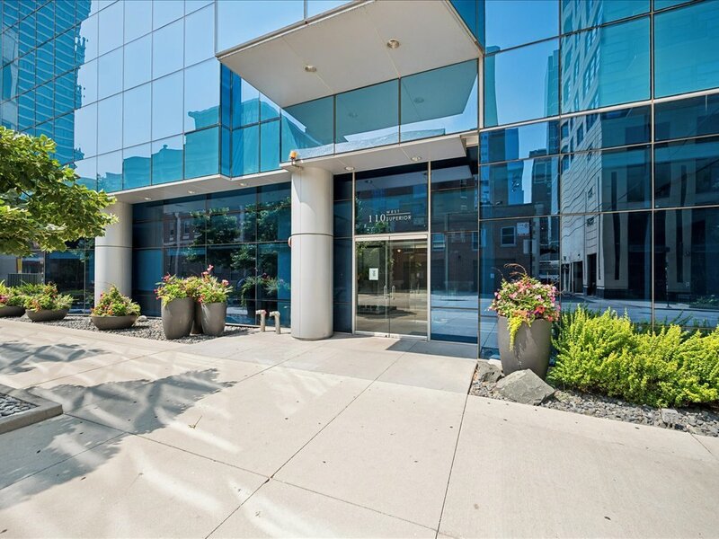110 W Superior Street Chicago IL 60654