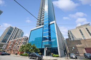 Photo of 110 W Superior Street Chicago IL 60654 Unit 1003