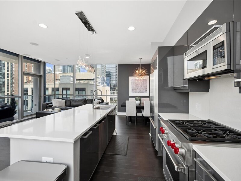 110 W Superior Street Chicago IL 60654
