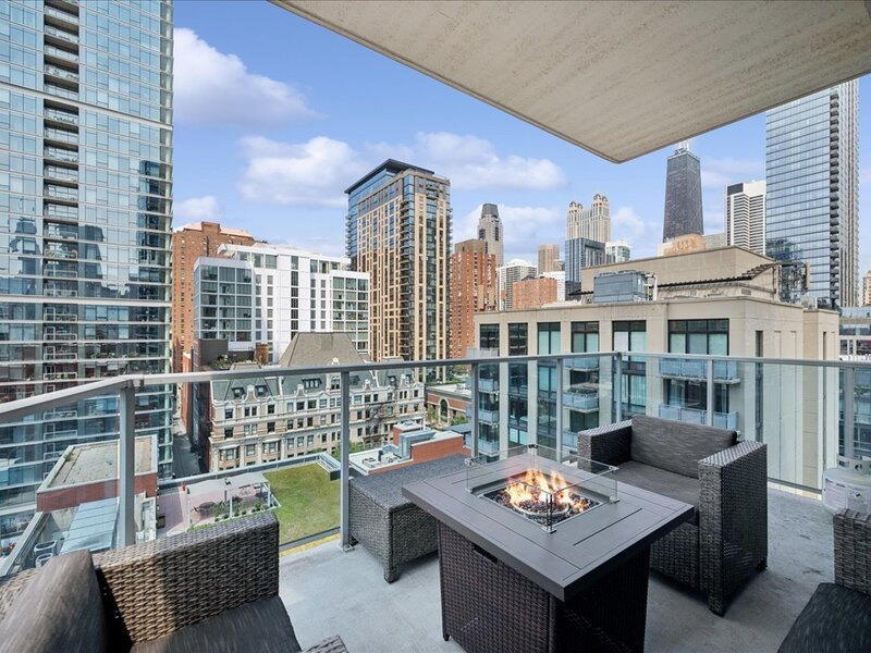 110 W Superior Street Chicago IL 60654