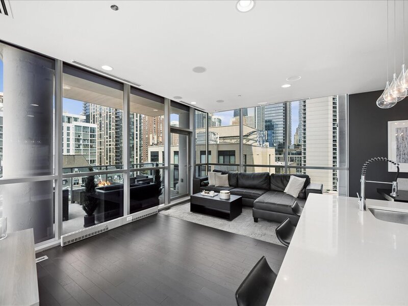 110 W Superior Street Chicago IL 60654