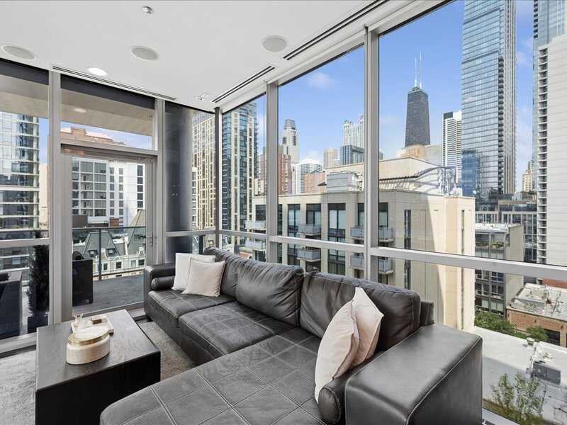 110 W Superior Street Chicago IL 60654