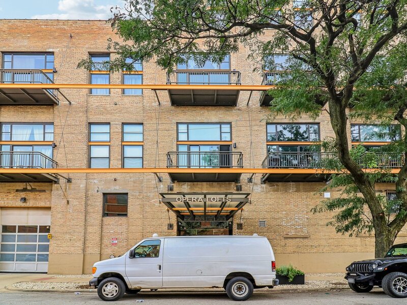 2545 S Dearborn Street Chicago IL 60616